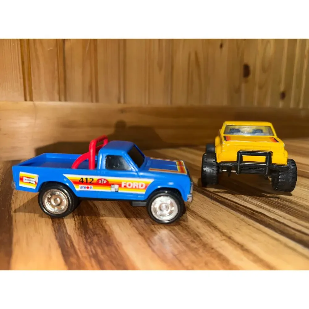 Vintage 1982 & 1987 Remco Mini Trucks Set Of 2 - Picture 3 of 7
